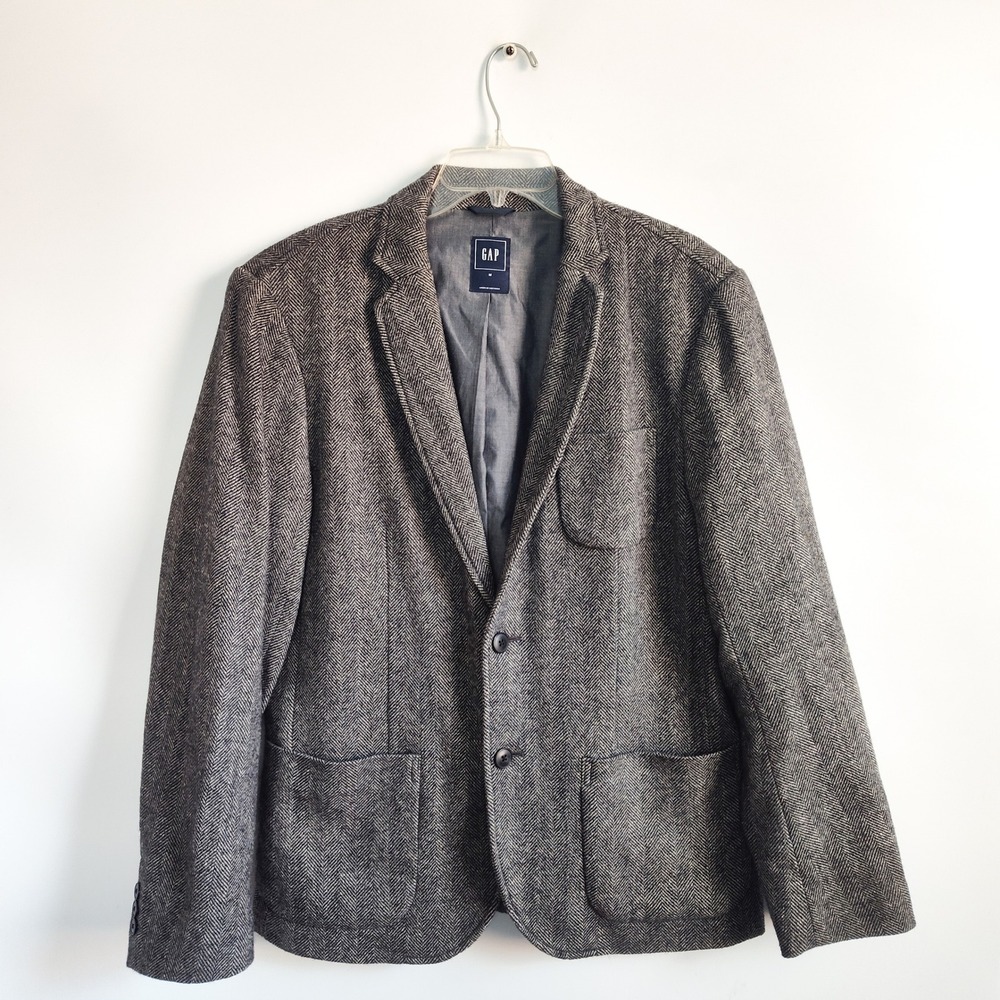 Gap Blazer Sport Coat Medium Herringbone Tweed Gray Wool Blend‎ 2-Button Preppy